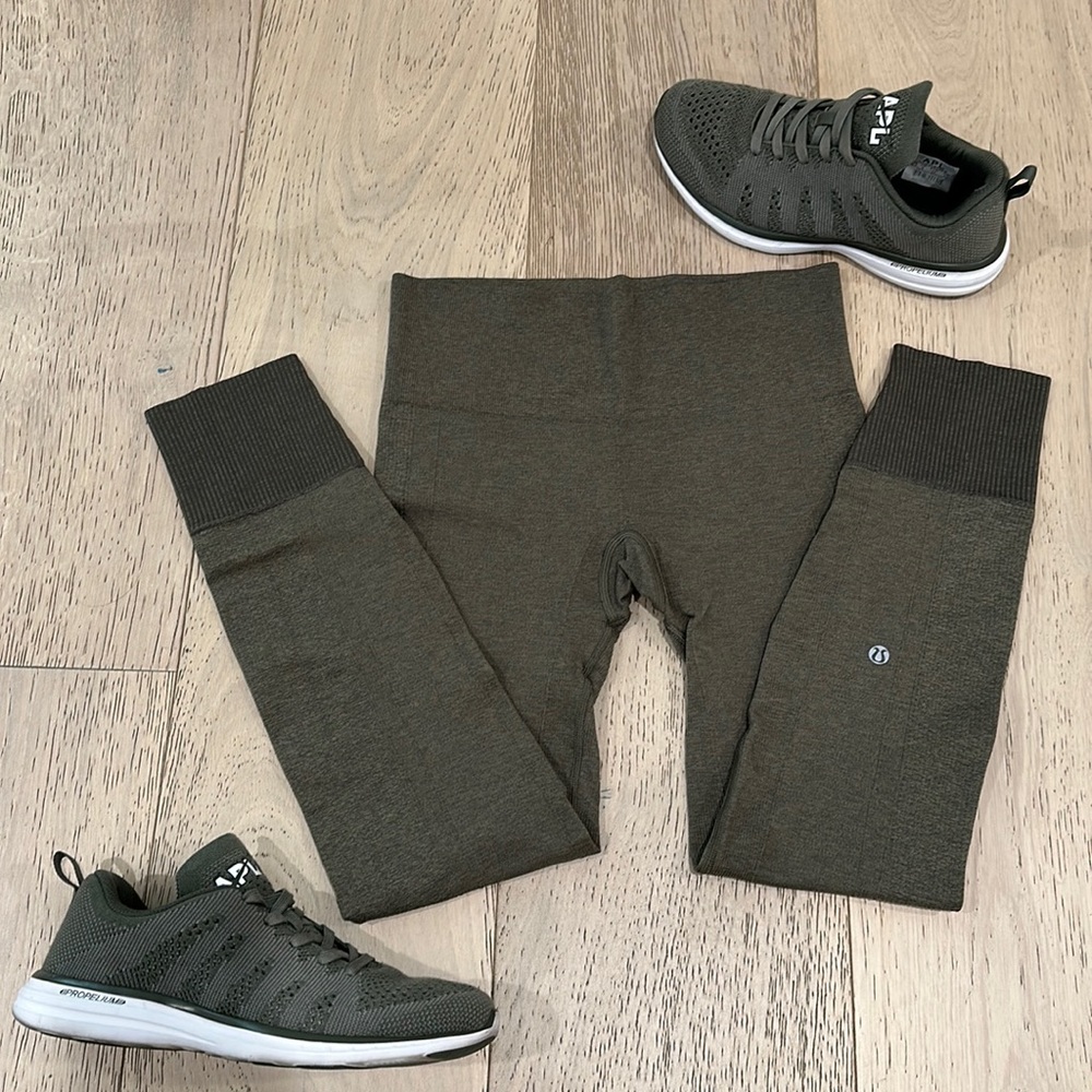 Lululemon leggings